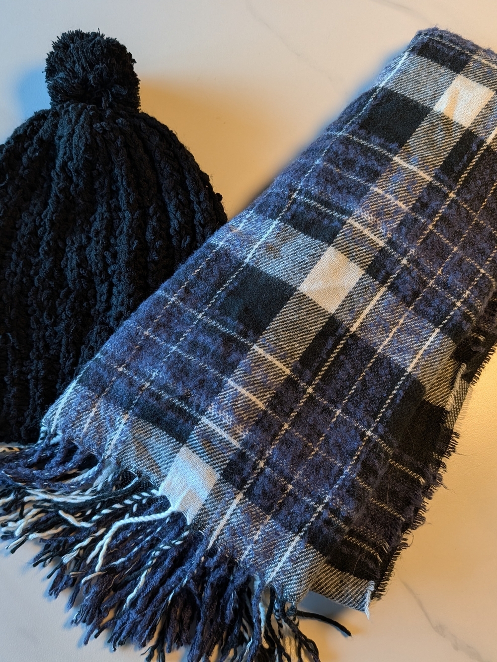 Cozy Plaid Fringe Throw Scarf - Black & Navy
